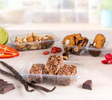 Graze Banish bad snacking for good! Send a dieting friend a regular box of healthy snacks, such as nuts, dips, olives and crackers. From £4.499 in the post - perfect for grazing away a day in the office.