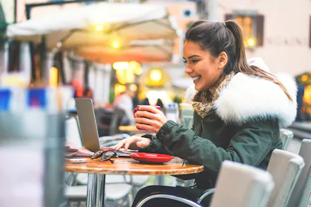 Social Media, Christmas and Savvy Shopping