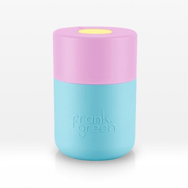 Smartcup Made from recycled plastic, Aussie brand Frank Green are forging ahead with the next generation of ‘smart cup’. The insulated outer is complete customisable, choose your colour combo, download the app and with the in-built chip in the lid you can pay for your cuppa with your cup. Genius.
Frank Green £27.99