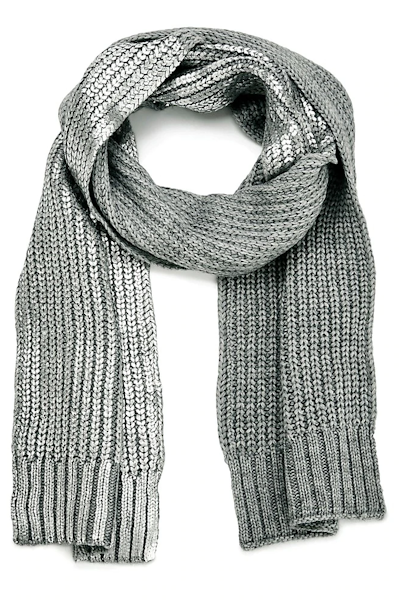 Coarse Knit Scarf With its unusual metallic effect, this scarf will keep you warm and get tongues wagging.