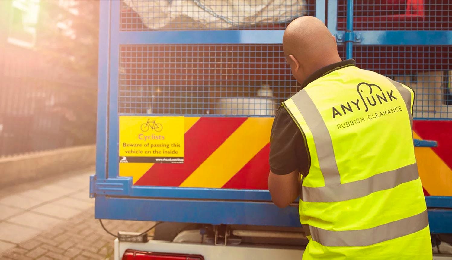 AnyJunk Useful category: Voted one of the UK’s 100 most exciting, fast-growth companies and winner of ‘UK Business of the Year‘ at the British Chamber of Commerce Awards 2017, AnyJunk is reinventing bulky waste collection with technology.