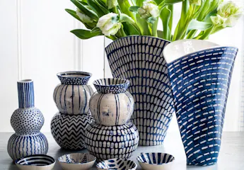 Dash Fan Ceramic Vase