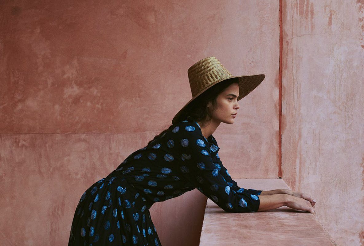 Swag teardrop vertical christmas fullbeauty brylanehome Ten Brands Like Cos | The Good Web Guide