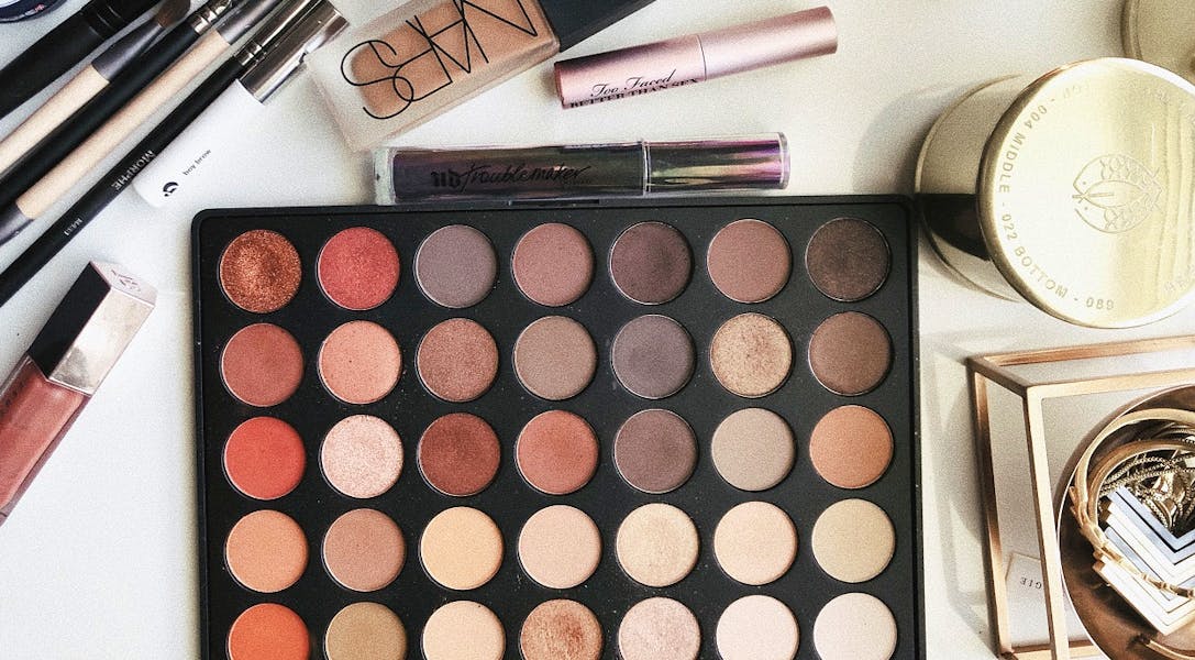 10 best make-up palettes for the festive season