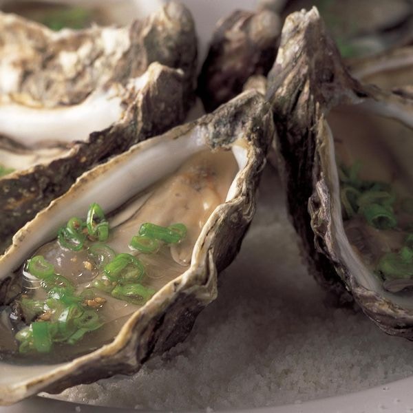 Oysters With Sauce Mignonette