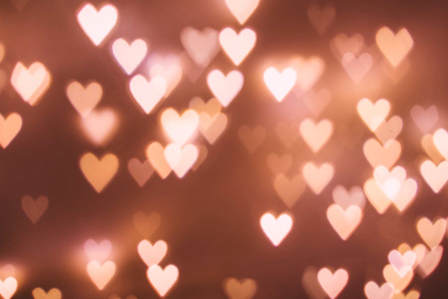 What To Buy For Your Valentine: Gifts for Leading Ladies