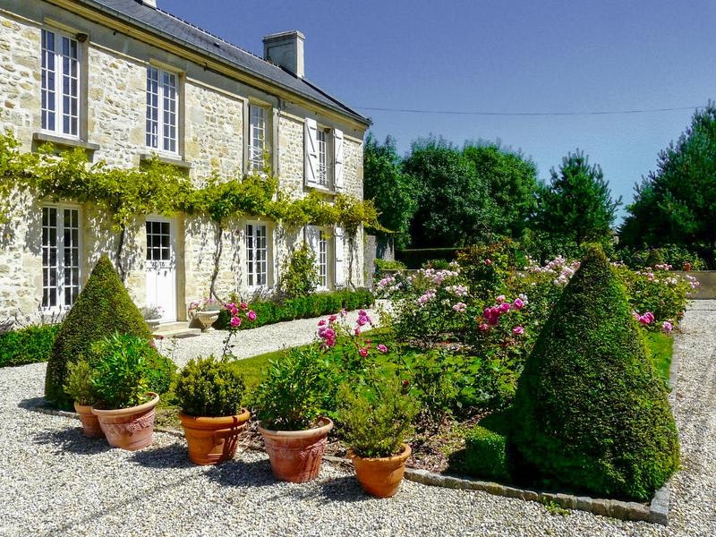 House In STE HONORINE DES PERTES , Calvados , Normandy