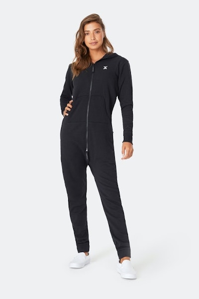 ORIGINAL ONESIE 2.0 BLACK This onesie is utterly sleek and utterly simple. Who knew elegance could combine so well with comfort?