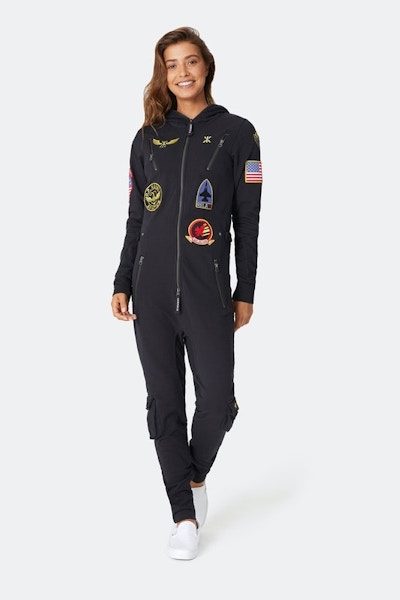 AVIATOR ONESIE BLACK Top Gun fans, rejoice! The decoration on this onesie is inspired by the American Airforce.