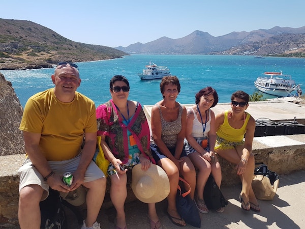 Sociable Escape - Club Solos In Greece - Solos Holidays