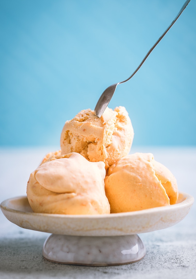 Vanilla ice cream in a bowl