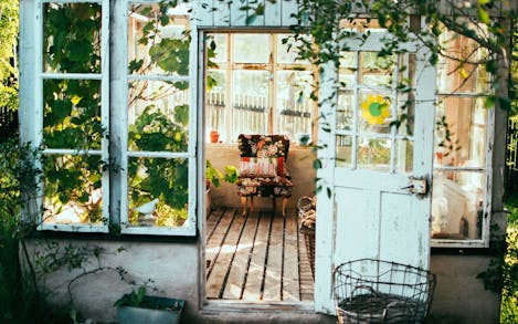10 Companies To Know When Creating A Garden Room