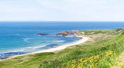 7 Reasons to Book A Luxury Coastal Holiday