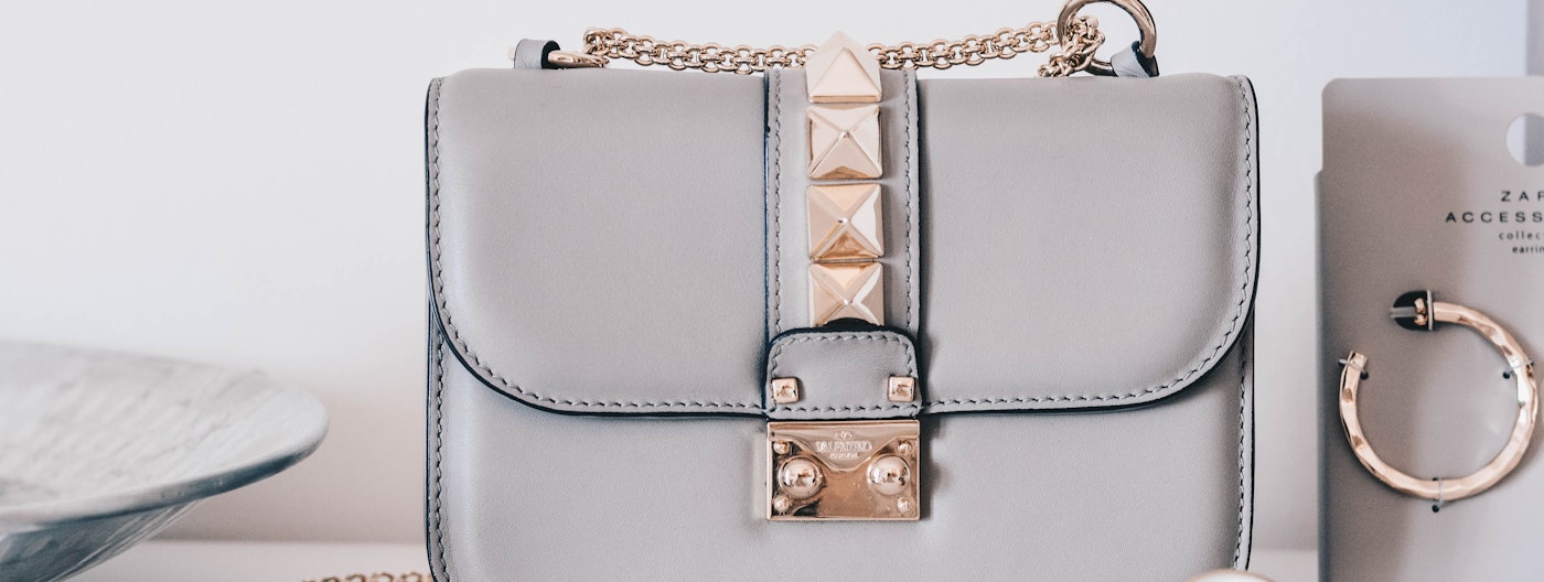21 Tremendous Tiny Handbags