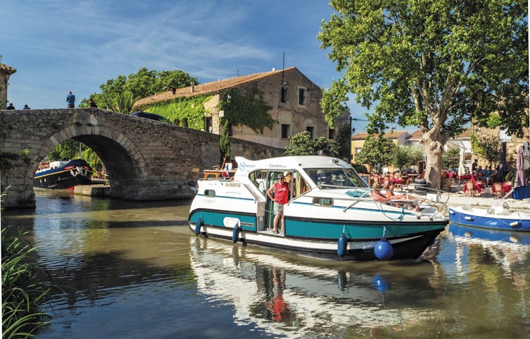 Boating In France - Nicols
