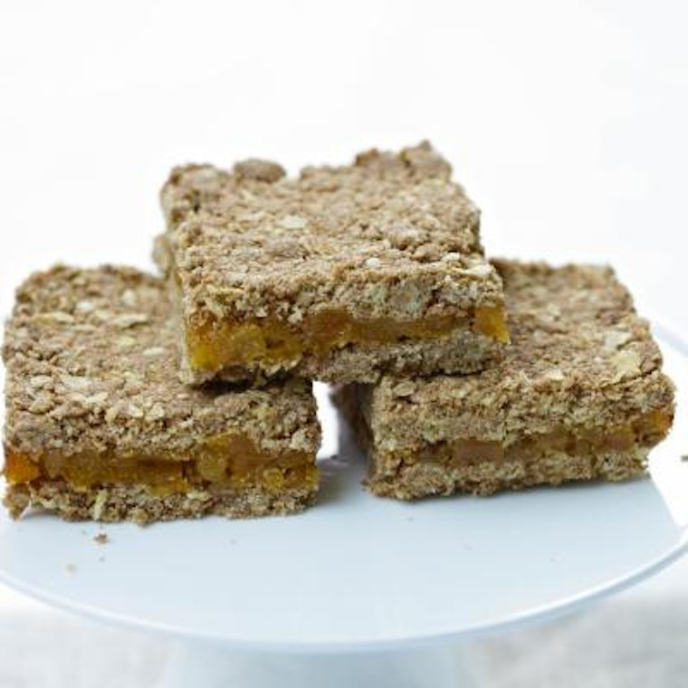 APRICOT OAT SLICES