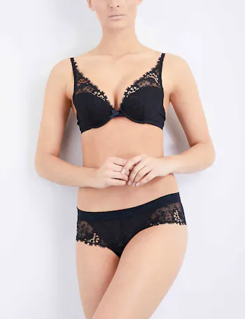 Simone Perele