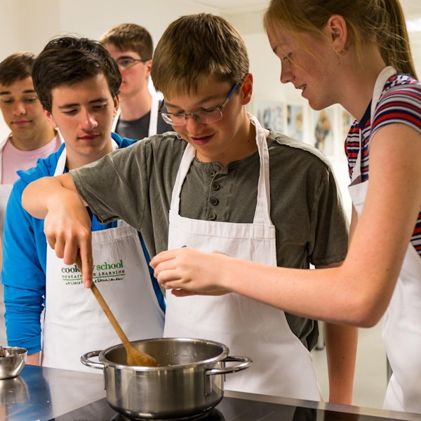 Teens-cooking
