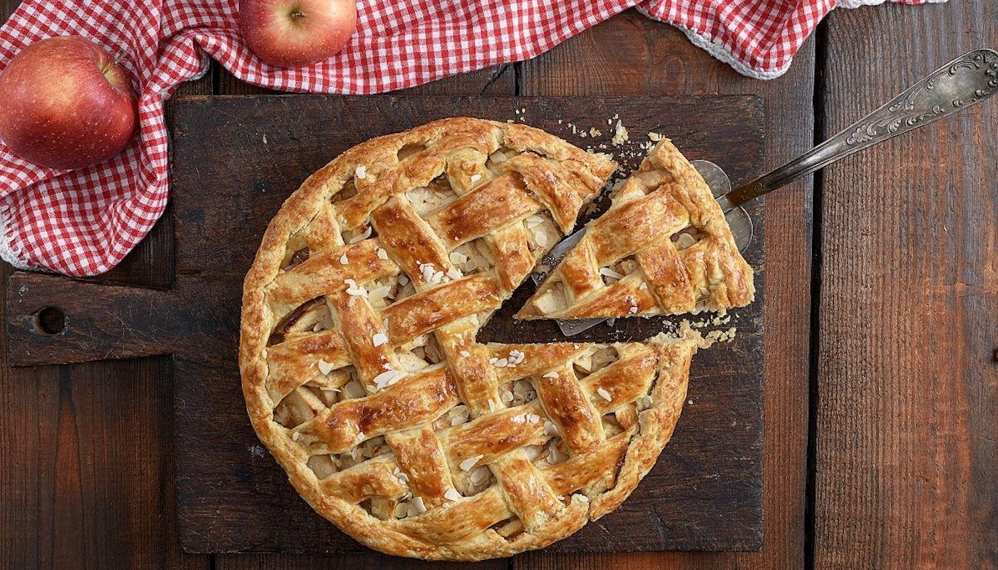 How To Make Mary Berry's Double-crust Apple Pie From Scratch