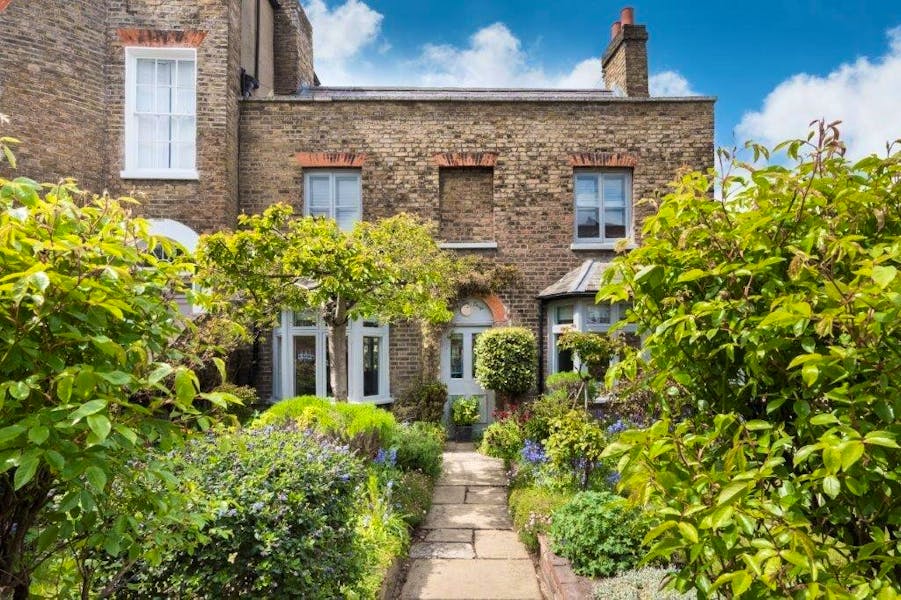 The Burroughs, West Hendon