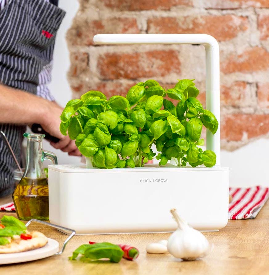 Click & Grow The Smart Garden 3, €99