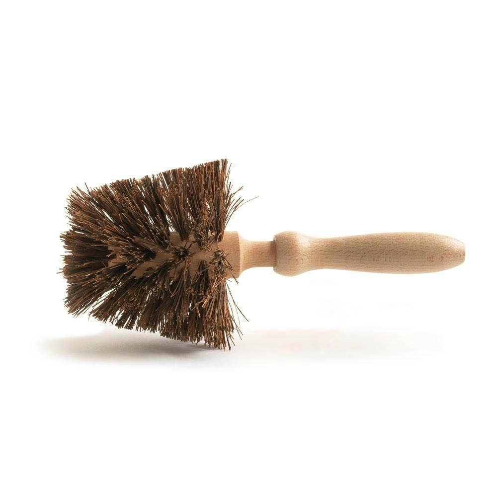 AG Hendy Flower Pot Brush, £14.50