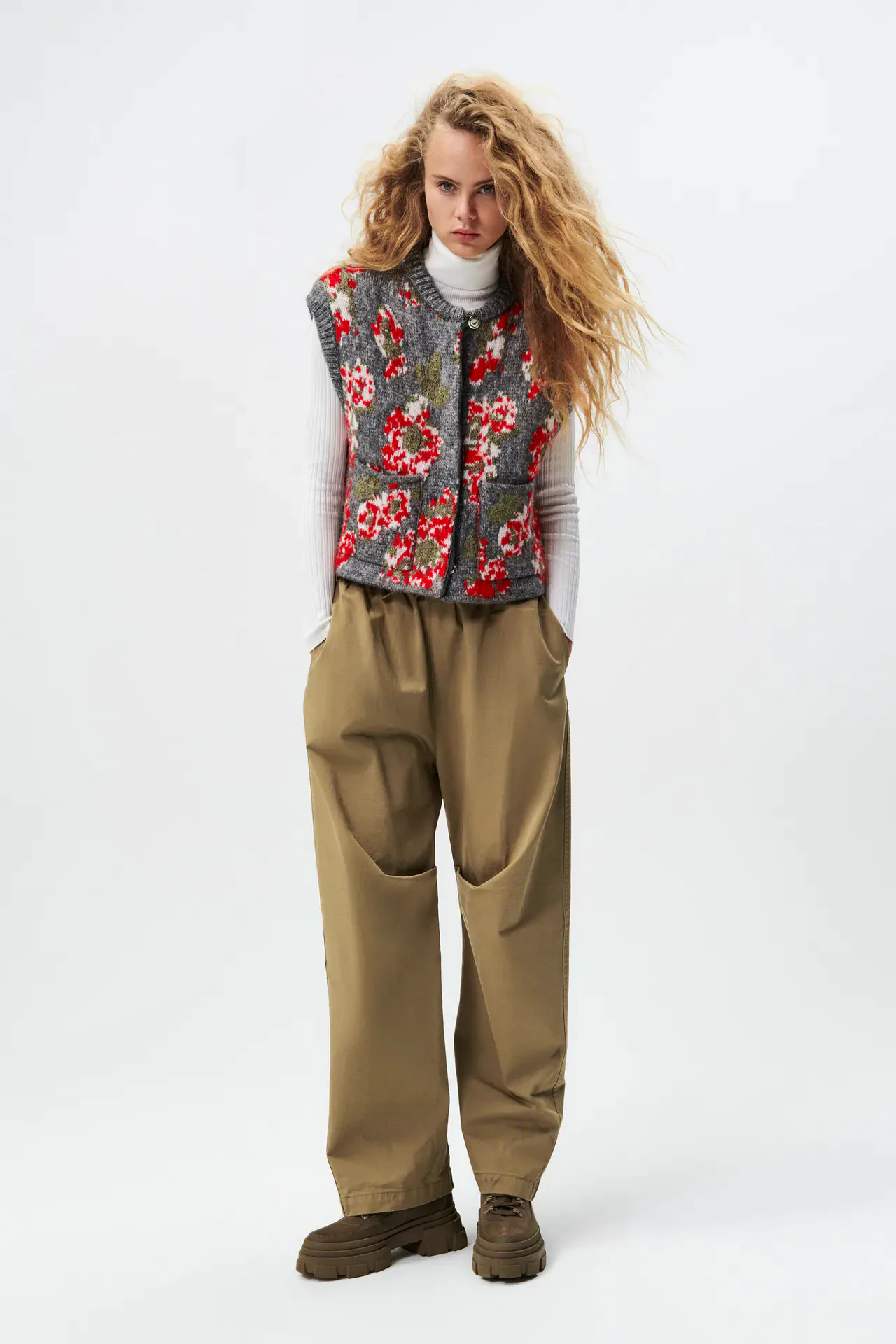Floral Knitted Jacquard Vest £29.99