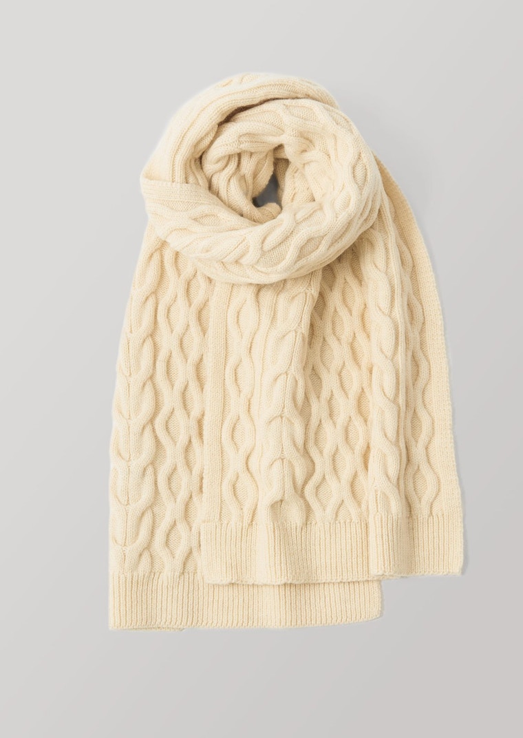 Cable Knit Scarf 