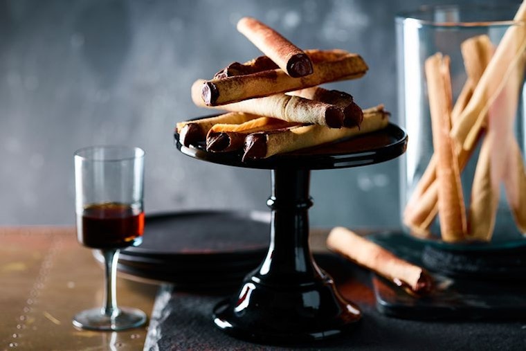 Ginger Cigars With Chocolate Mousse