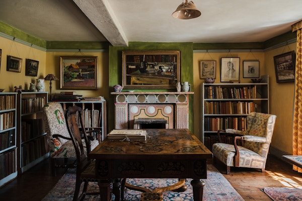 Inigo Content Creation: Inigo is an estate agency for Britain’s most marvellous historic homes, from the team behind The Modern House. The Almanac is worth a detour if you're interested in period interiors.