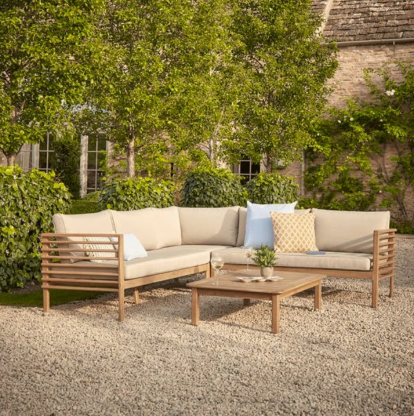 Cape Corner Set £2,250