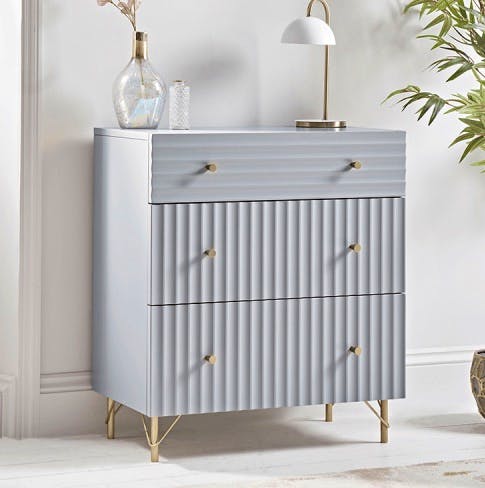 Ripple Chest of Drawers £650