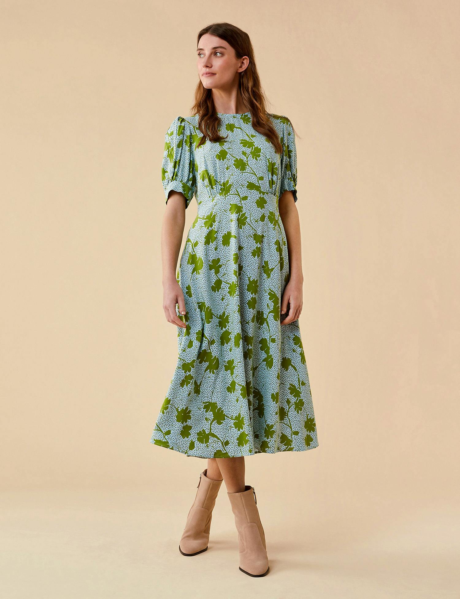 Floral Short Sleeve Tea Dress £45