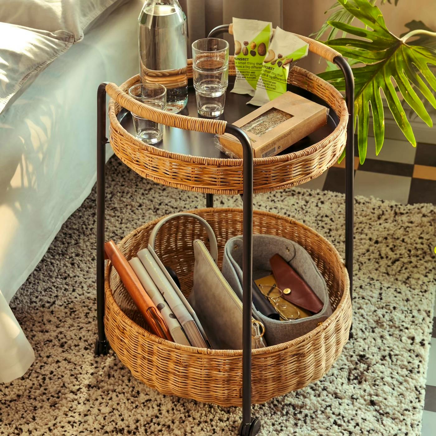 LUBBAN Trolley Table £60