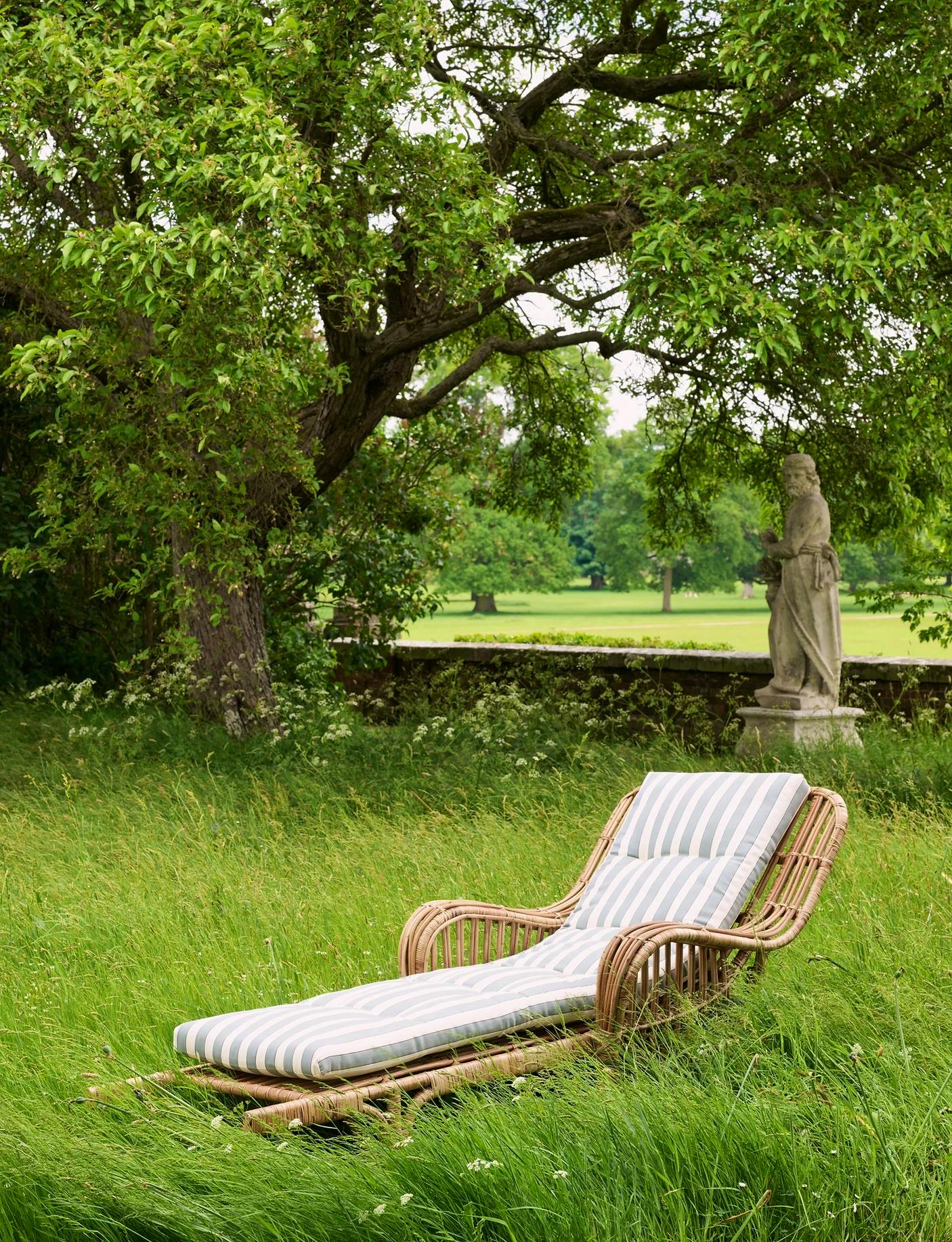 The Sassoon Lounger £1,700 (unpainted)