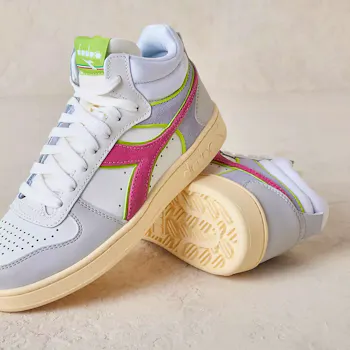 Diadora