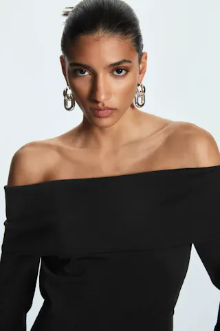 Off The Shoulder Long Sleeved Top,