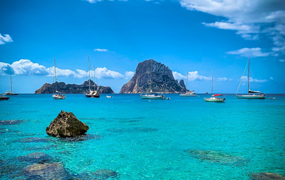 Ibiza Vladyslav-cherkasenko-xGZ_9BUsOVY-unsplash