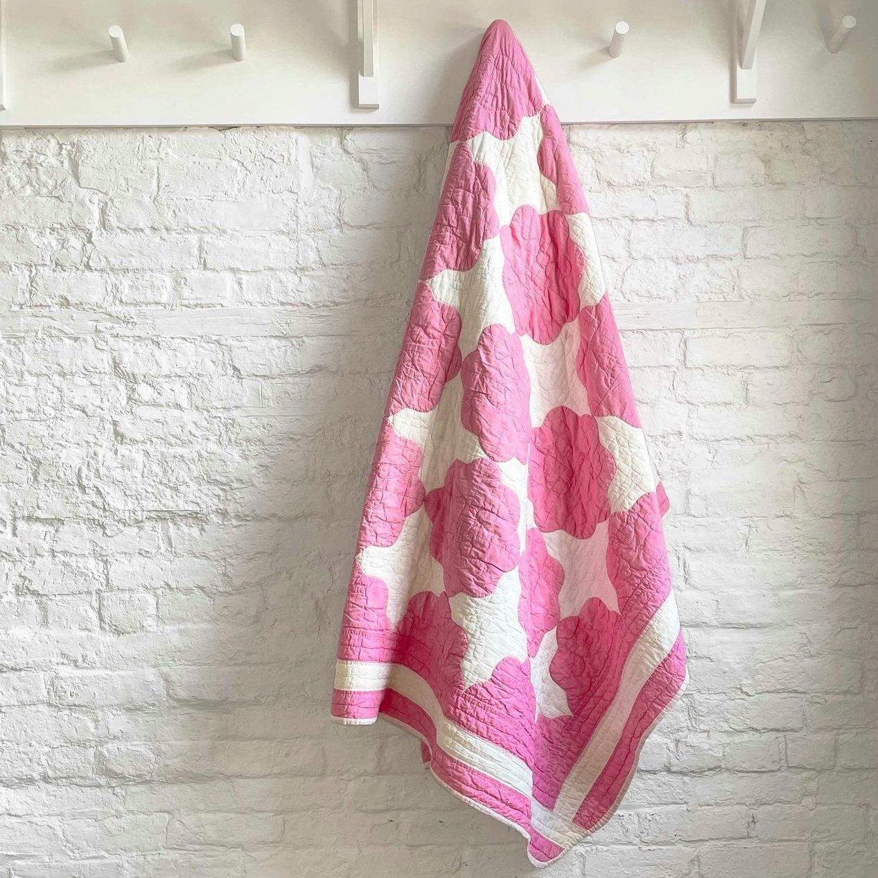 Soap & Salvation Antique American Pink and White Medallion Quilt C1920, £695