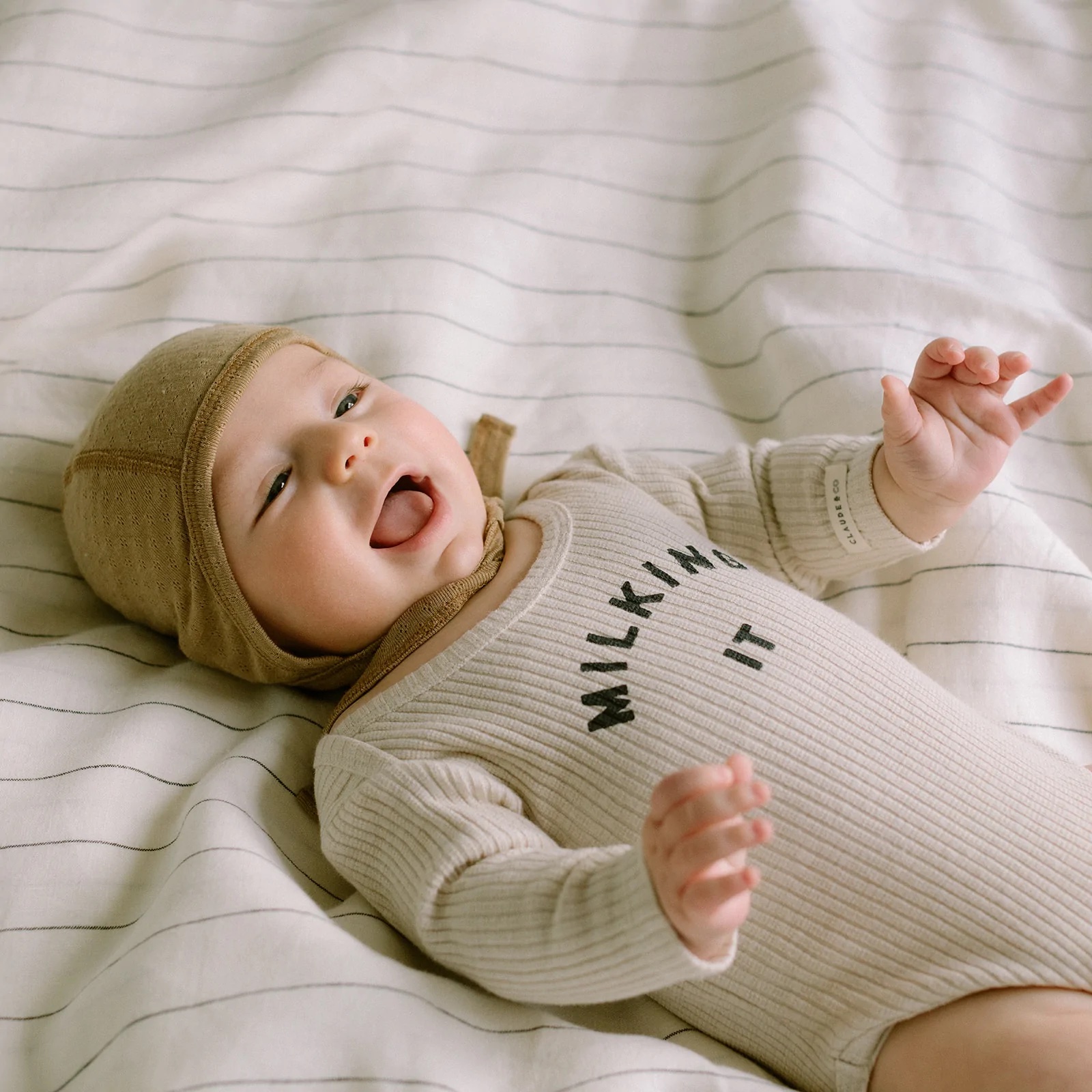 Places to best sale buy baby clothes