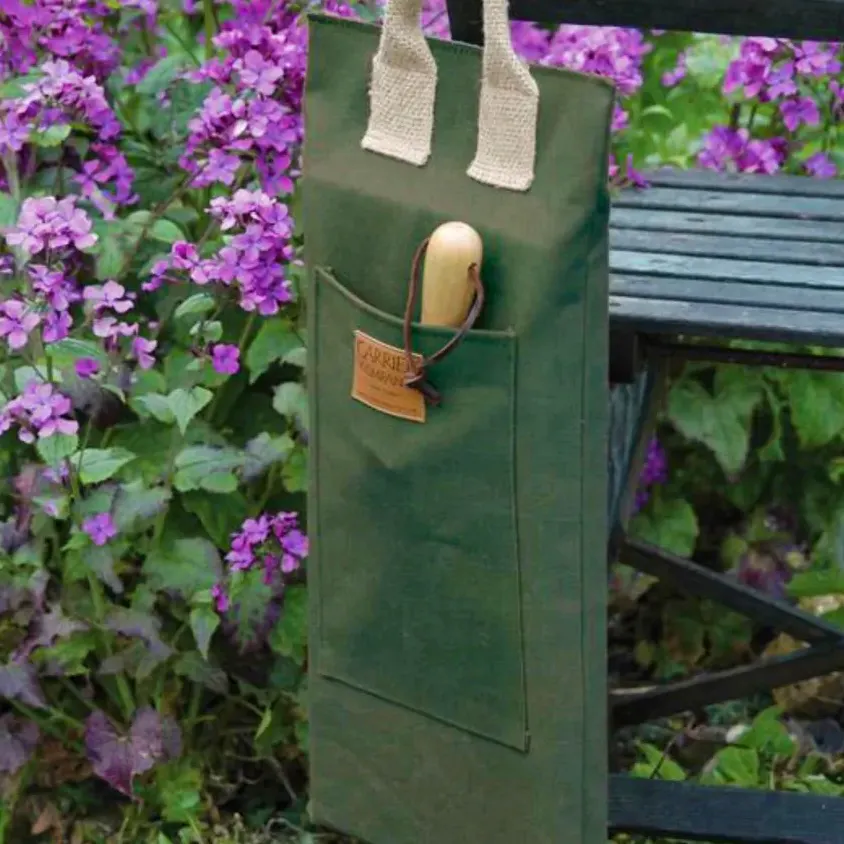 Norfolk Carrier Company Garden Kneeler, £39