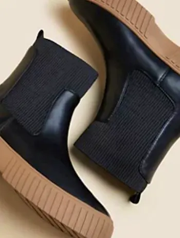 Side Fit Chelsea Flatform Ankle Boots