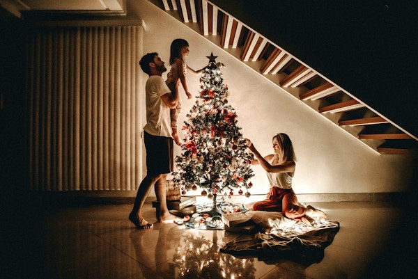 How To Decorate At Christmas With Jooble Jonathan-borba-vcX5AhBwk6s-unsplash Copy