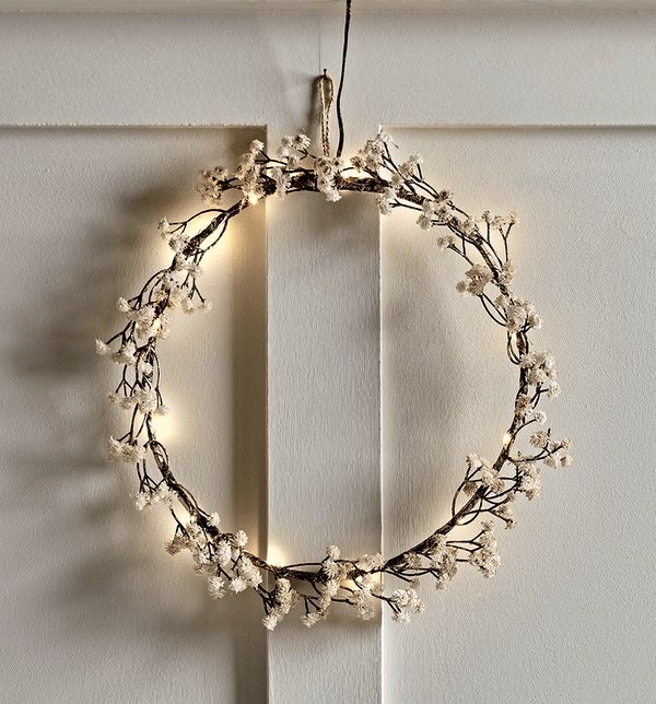 Gypsophila Lit Wreath, £30