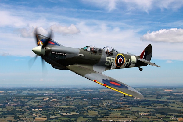 Flight In A WW2 Spitfire,