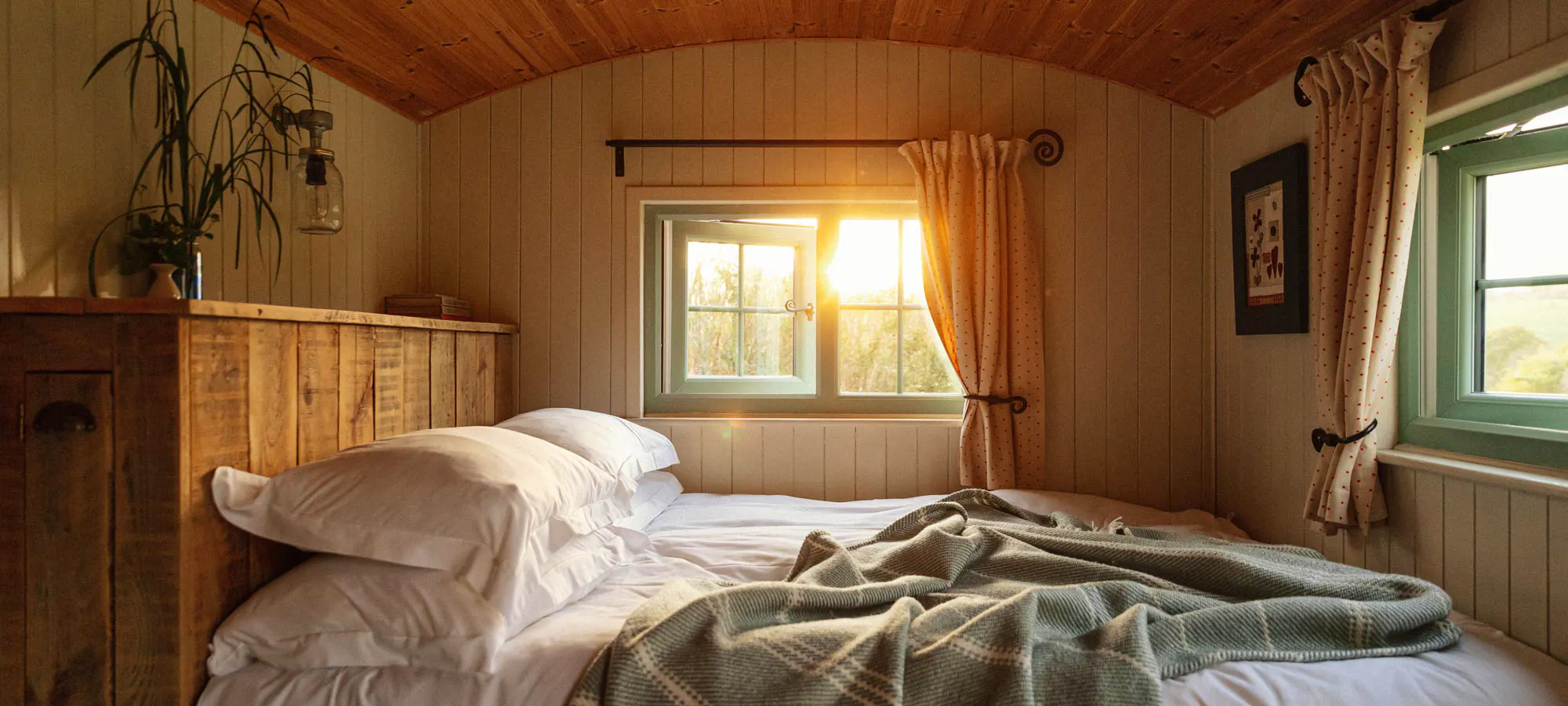 Unique Hideaways Comp2