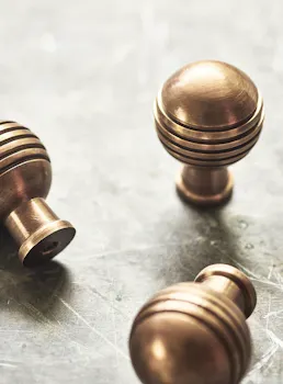 Grove Grooved Rounded Knob, Antique Brass