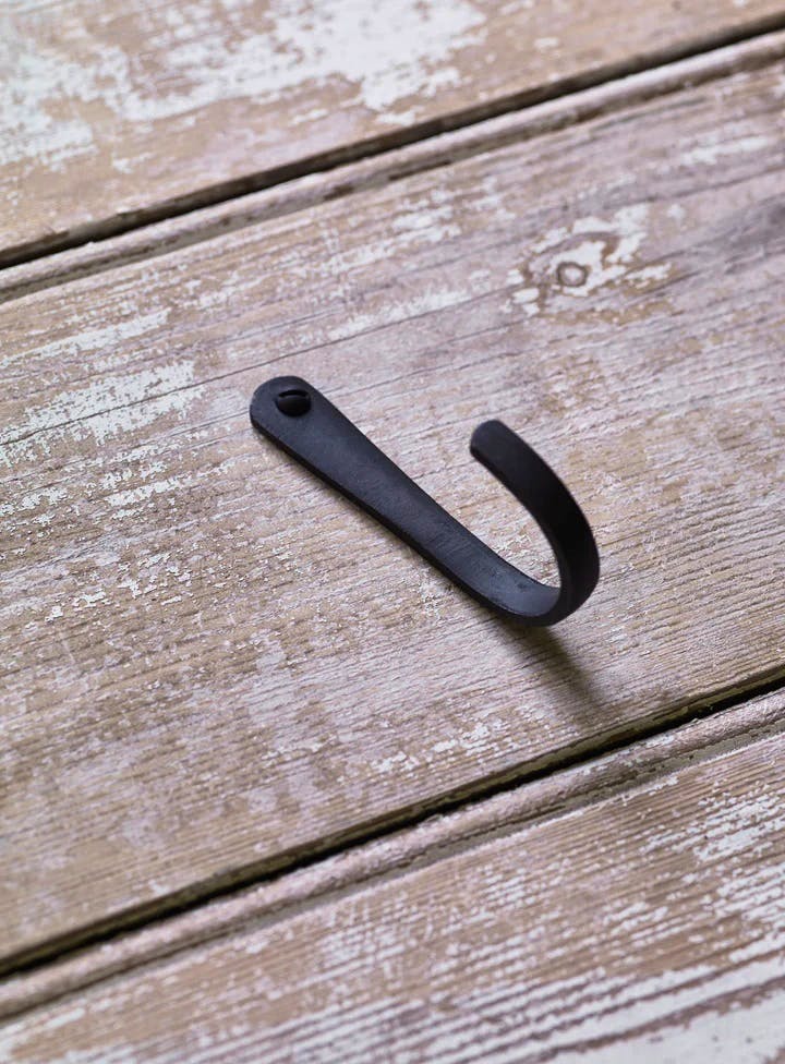 Sarson Blackened Forged Hook £14