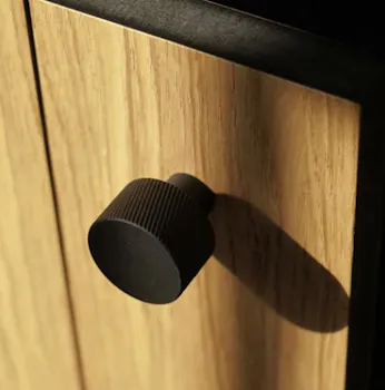 Swift Swirled Knob