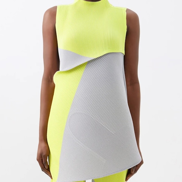 Issey Miyake Asymmetric Colour-Block Technical-Pleated Top, £930